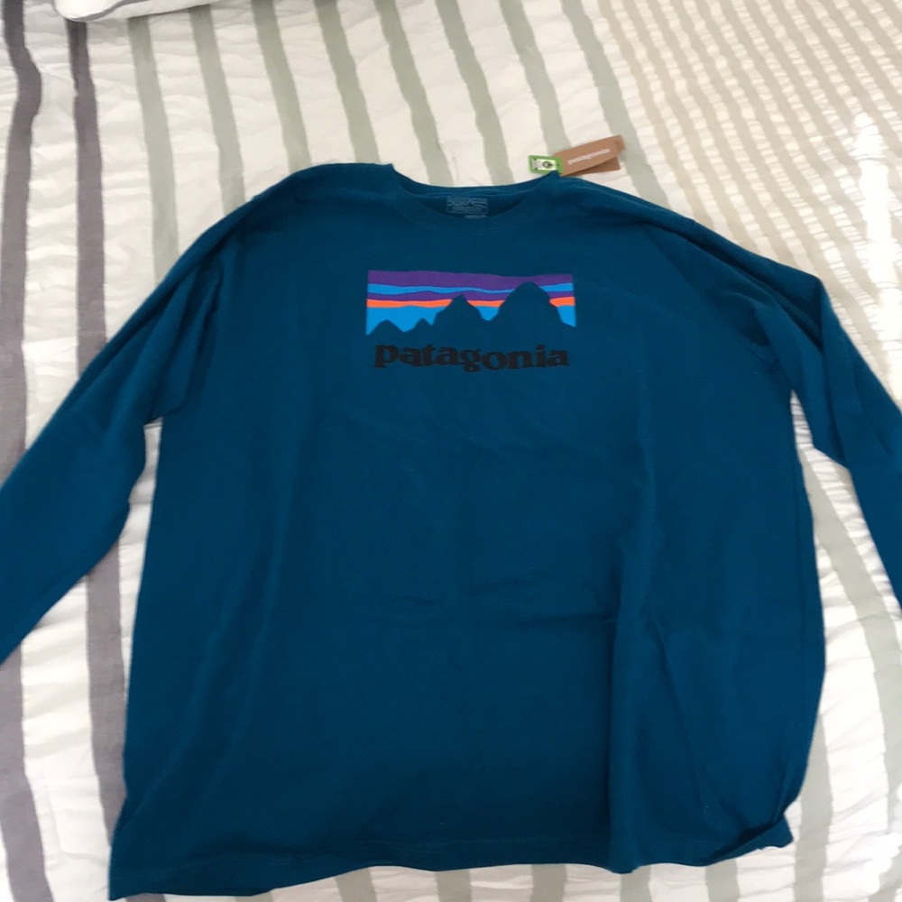 Blue Patagonia long sleeve shirt, XL, NWT